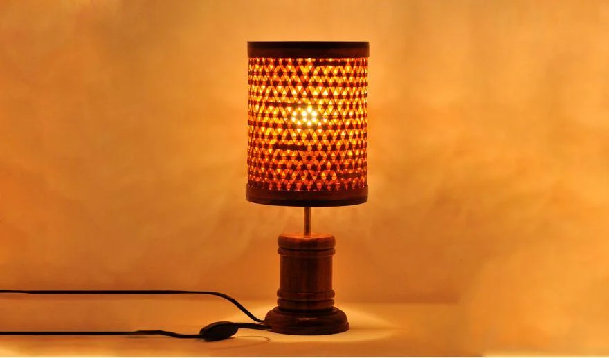 What should be the ideal table lamp?